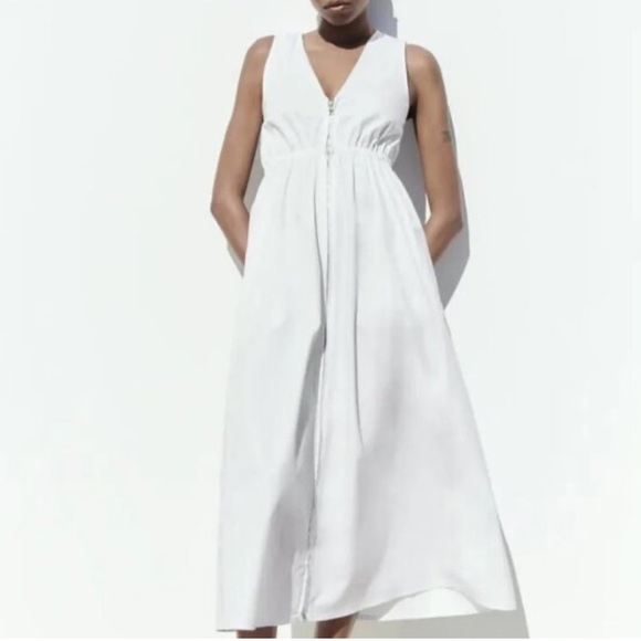 Zara Zip Up V Neck Dress - Picture 4 of 13